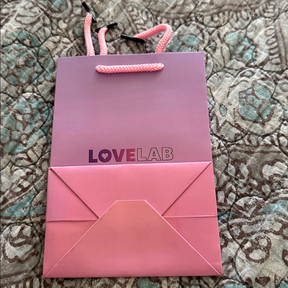LOVELAB Paper Bag - Picture 2 of 9